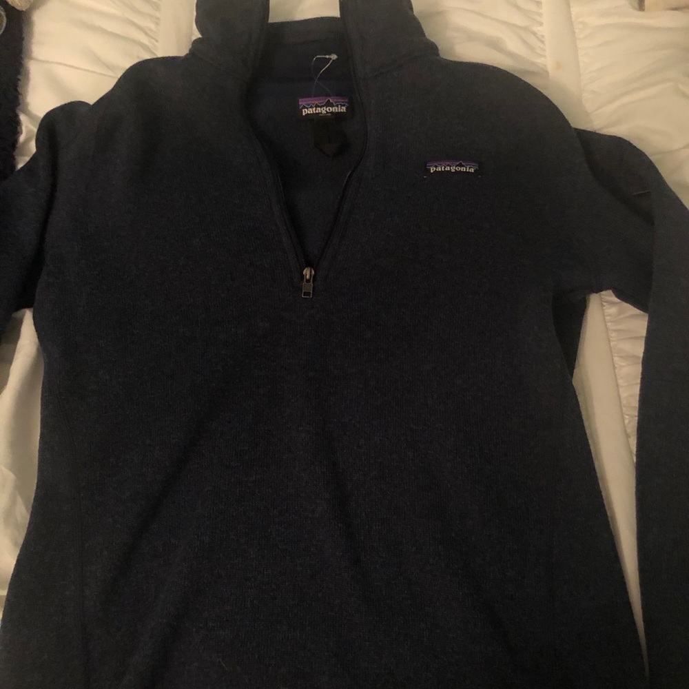 Patagonia quarter zip (M)